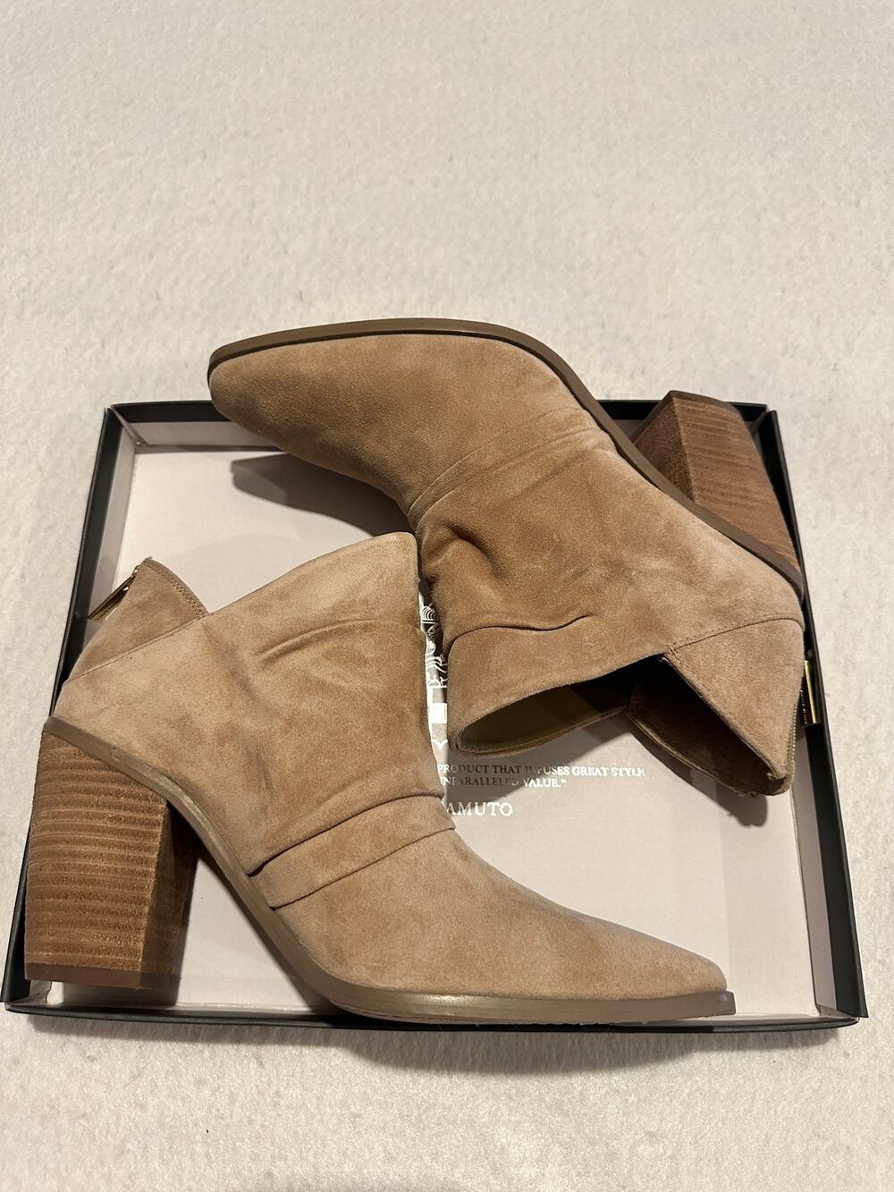 Vince Camuto Ainsley Suede Ankle Booties Size 9M Tan Western Block Heel NIB